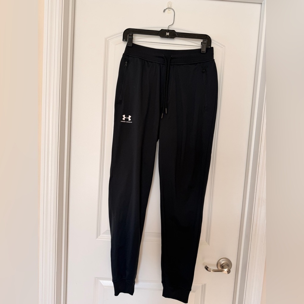 Under Armour Men’s Black Jogger Sweatpants Loose Fit Size M Zip Pockets - Picture 2 of 9